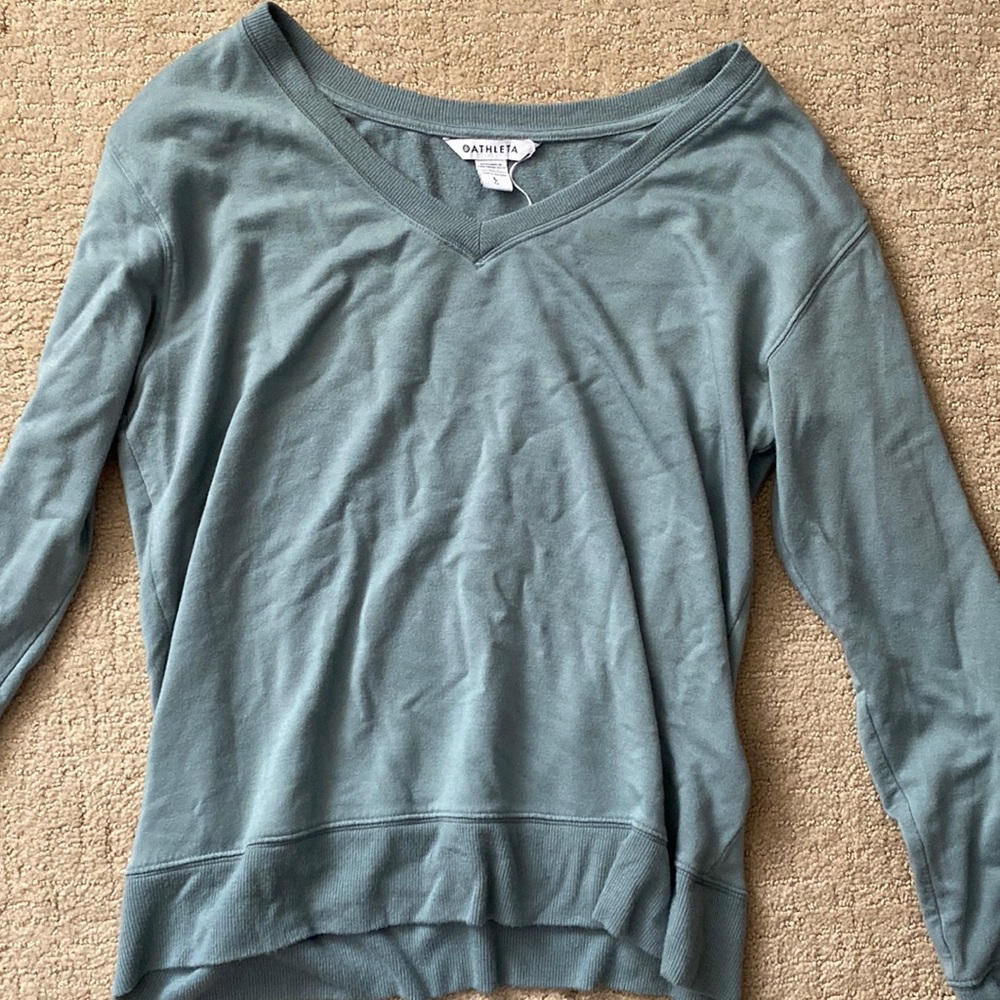 Athleta long sleeve shirt